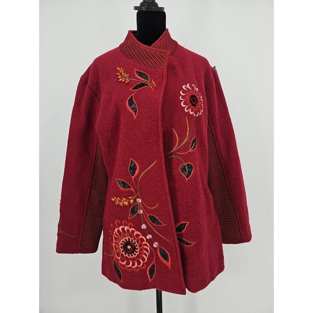 Vintage Women's Embroidered Wool Jacket Large Red Floral Blazer Carson